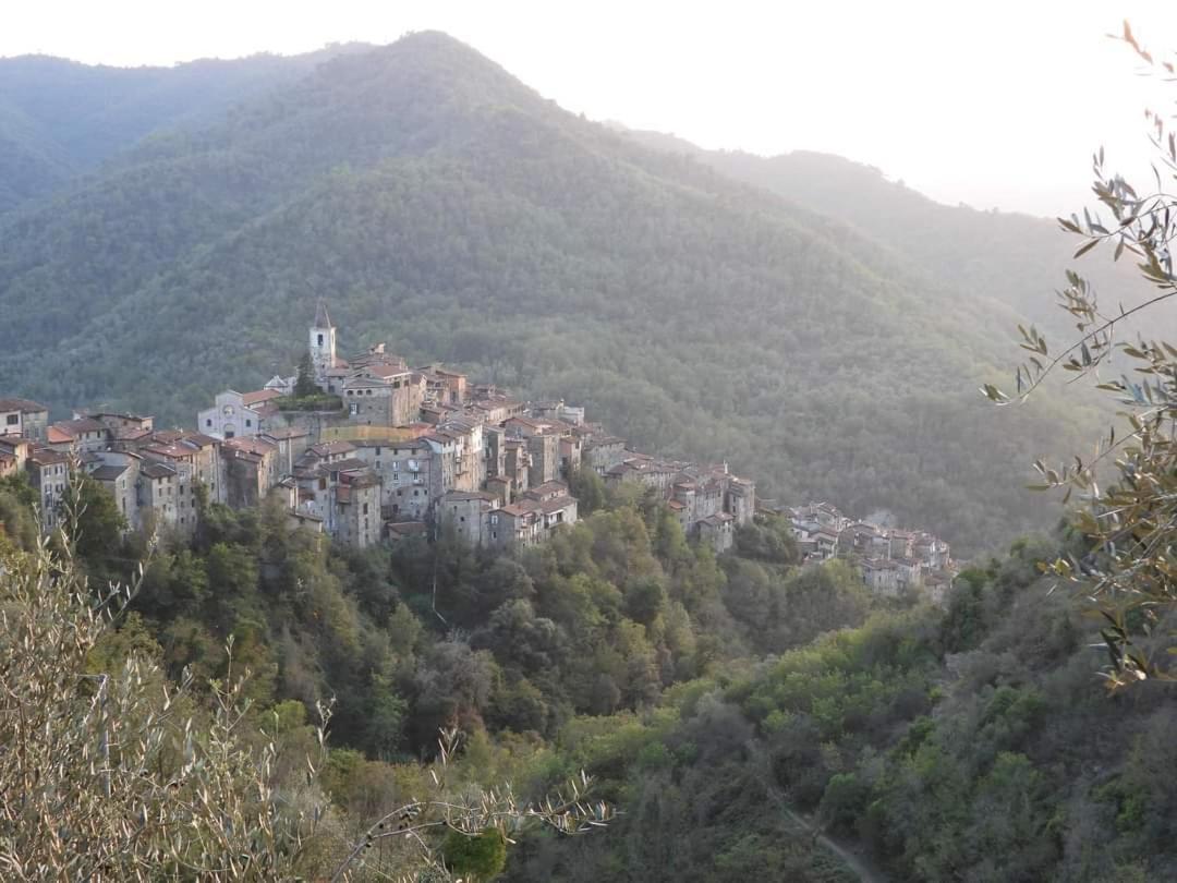 Vila Nostro Rifugio Apricale Exteriér fotografie